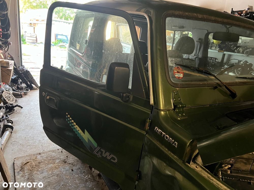 Lampa tylna lewa prawa Kia retona 2.0td 4x4 - 4