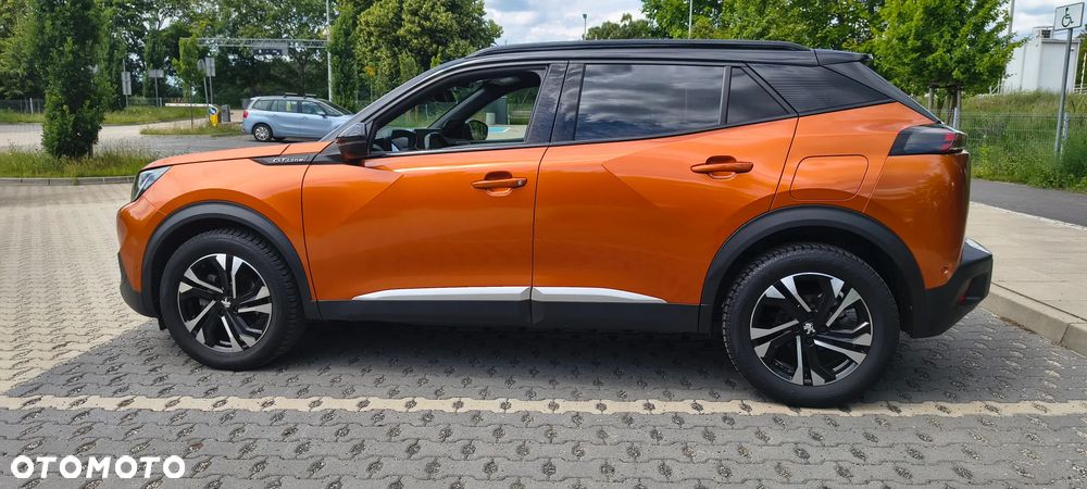Peugeot 2008 PureTech 130 EAT8 GT Pack - 8
