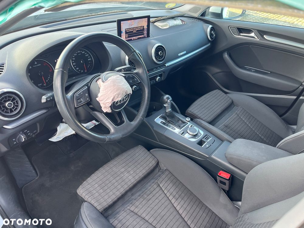 Audi A3 2.0 TDI (clean diesel) S tronic Attraction - 17