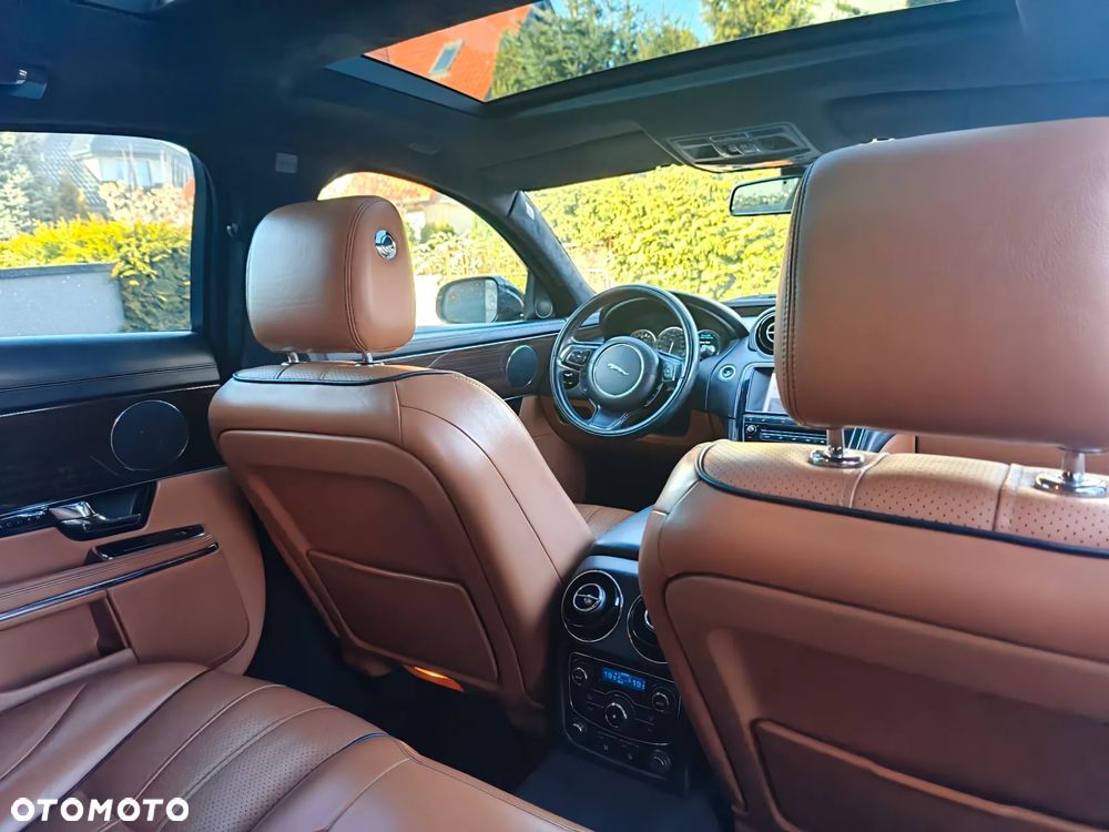 Jaguar XJ 3.0 D V6 Portfolio - 14