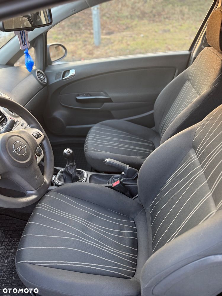 Opel Corsa - 29