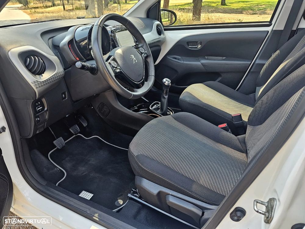 Peugeot 108 1.2 PureTech Allure - 12