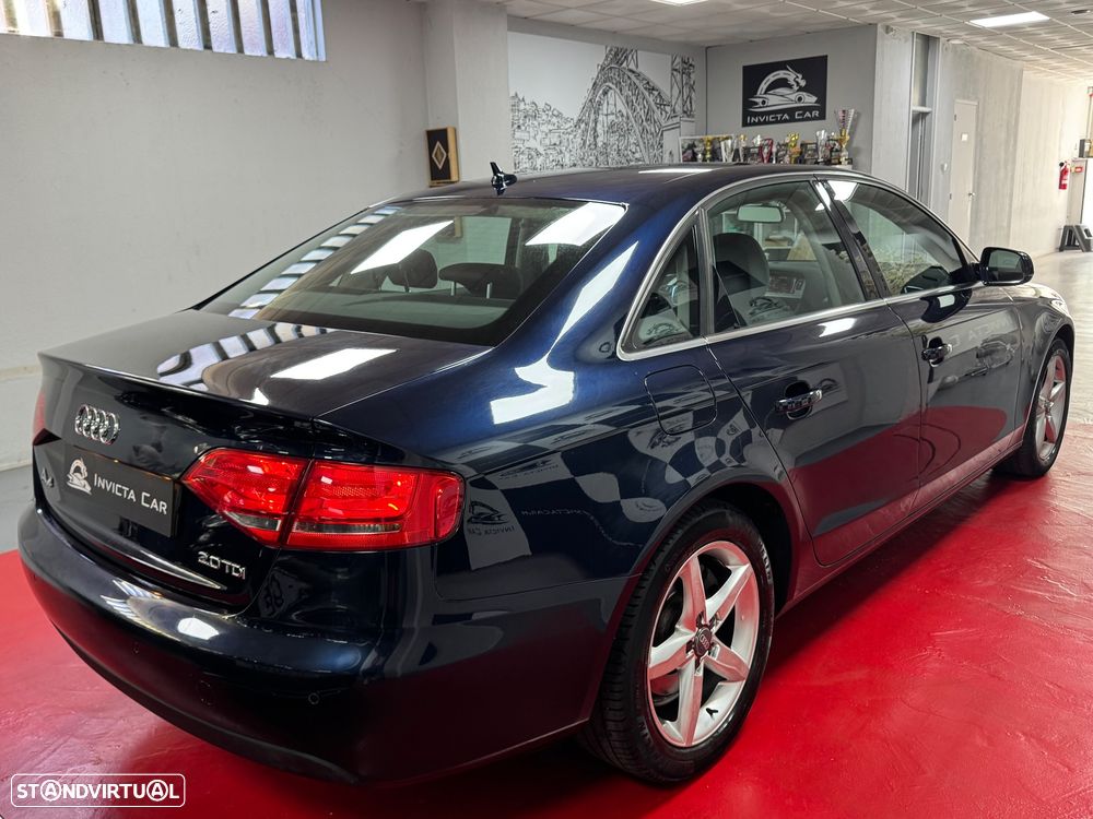 Audi A4 2.0 TDI exclusive - 8