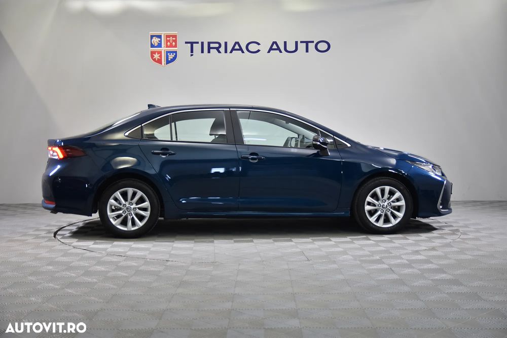 Toyota Corolla - 7