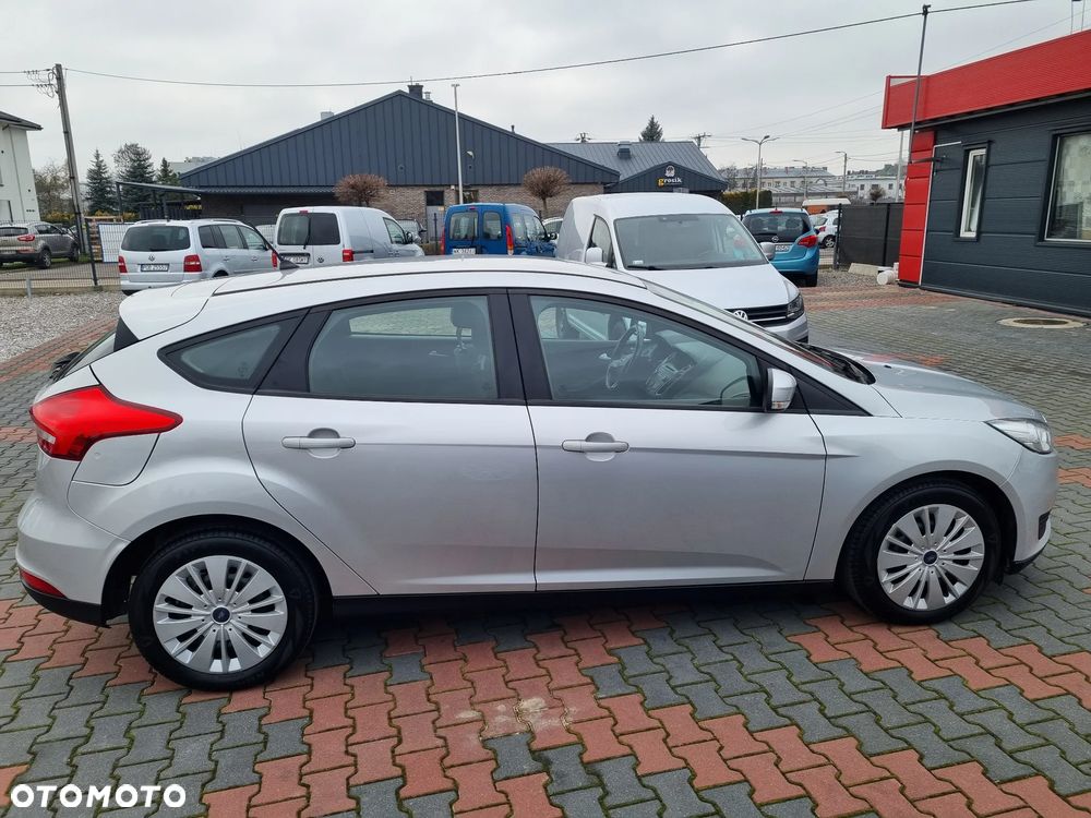 Ford Focus 1.5 TDCi Trend - 4