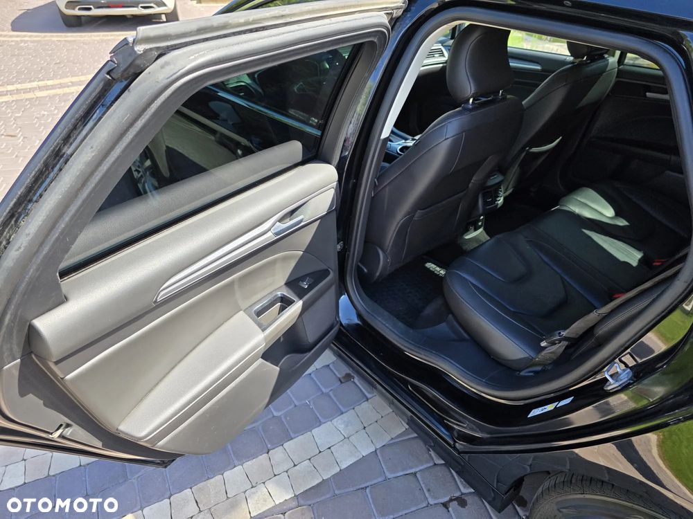 Ford Mondeo 2.0 TDCi Bi-Turbo Titanium PowerShift - 14