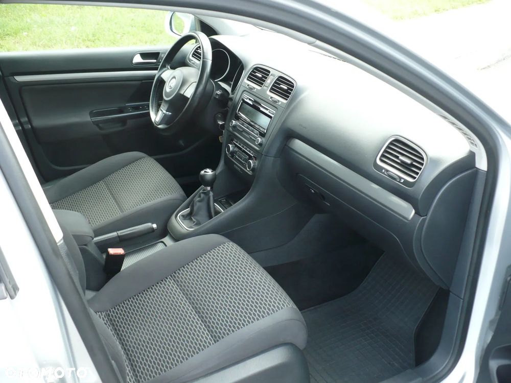 Volkswagen Golf - 19