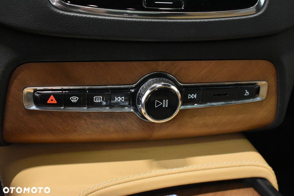 Volvo XC 90 B5 D AWD Inscription - 21