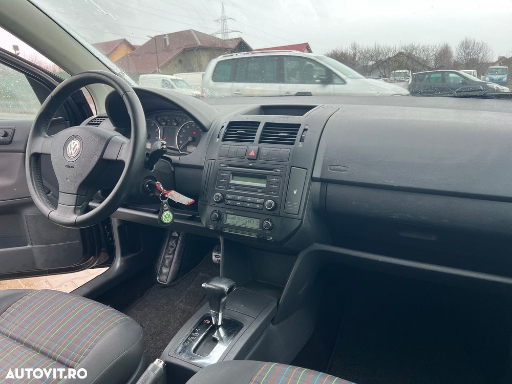 Volkswagen Polo 1.6 Trendline Tript. - 6