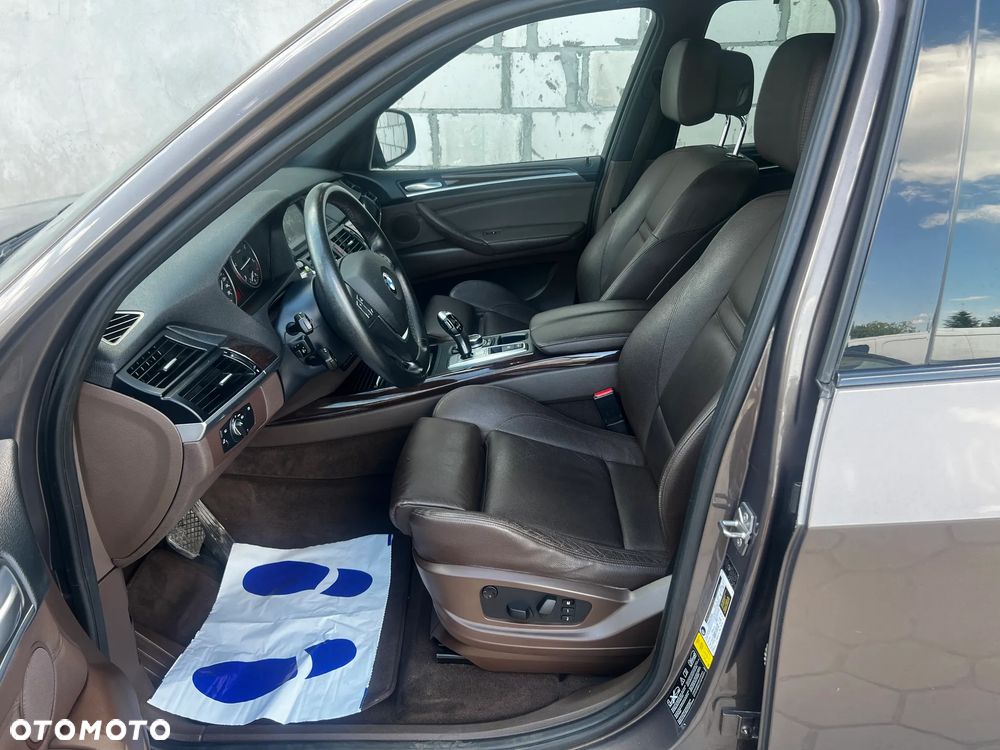 BMW X5 xDrive35d - 14