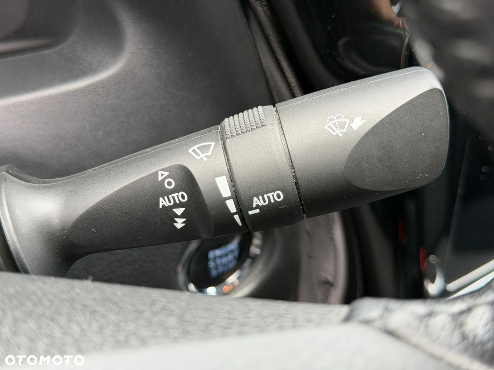 Toyota Corolla 1.6 Comfort - 18
