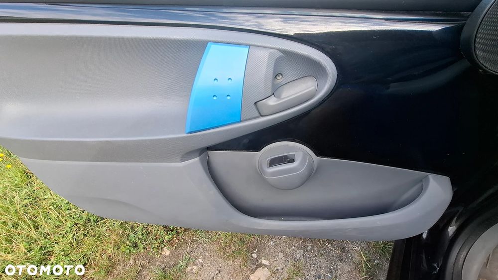 Peugeot 107 1.0 Happy - 13