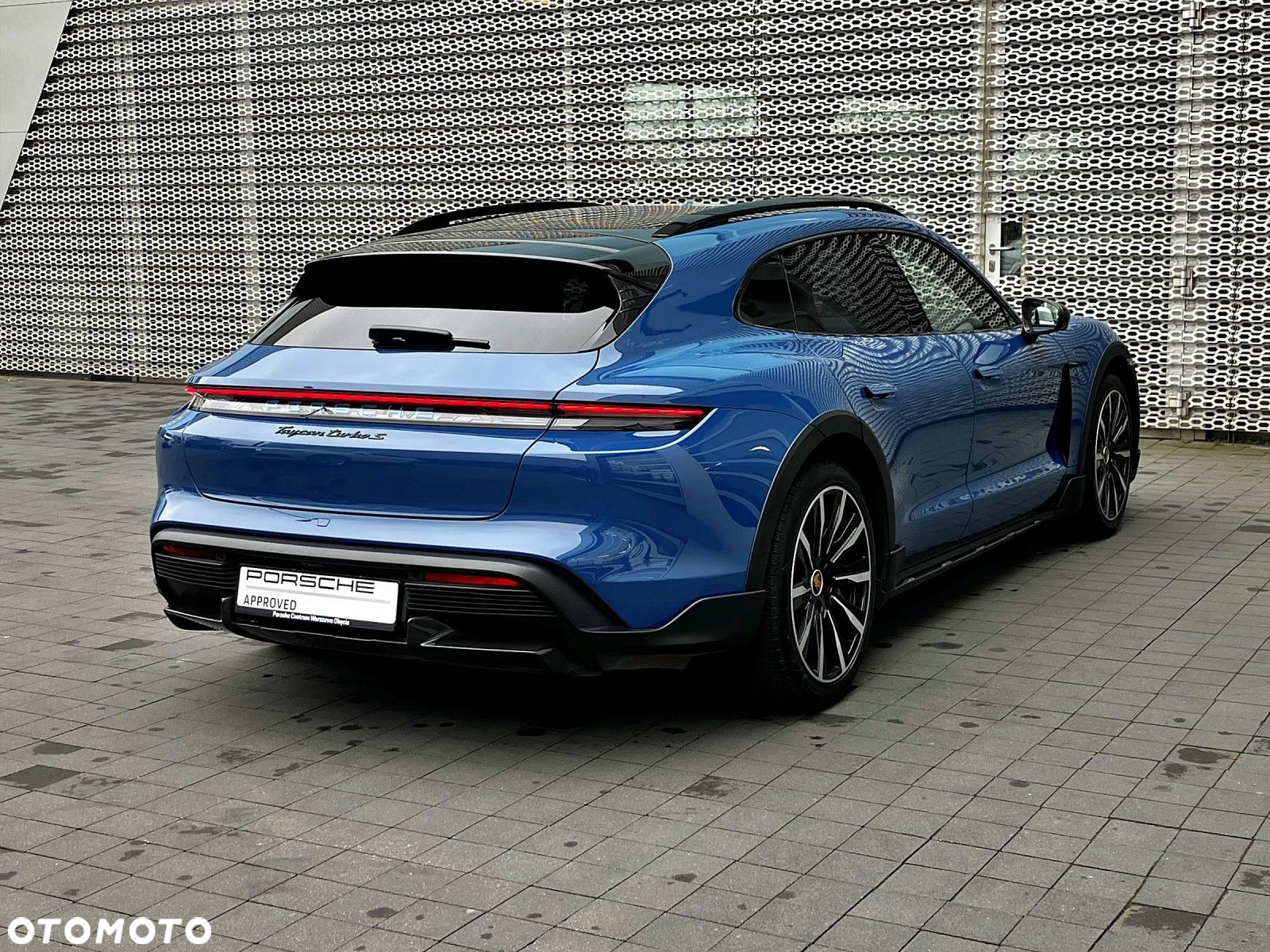 Porsche Taycan Turbo S - 10