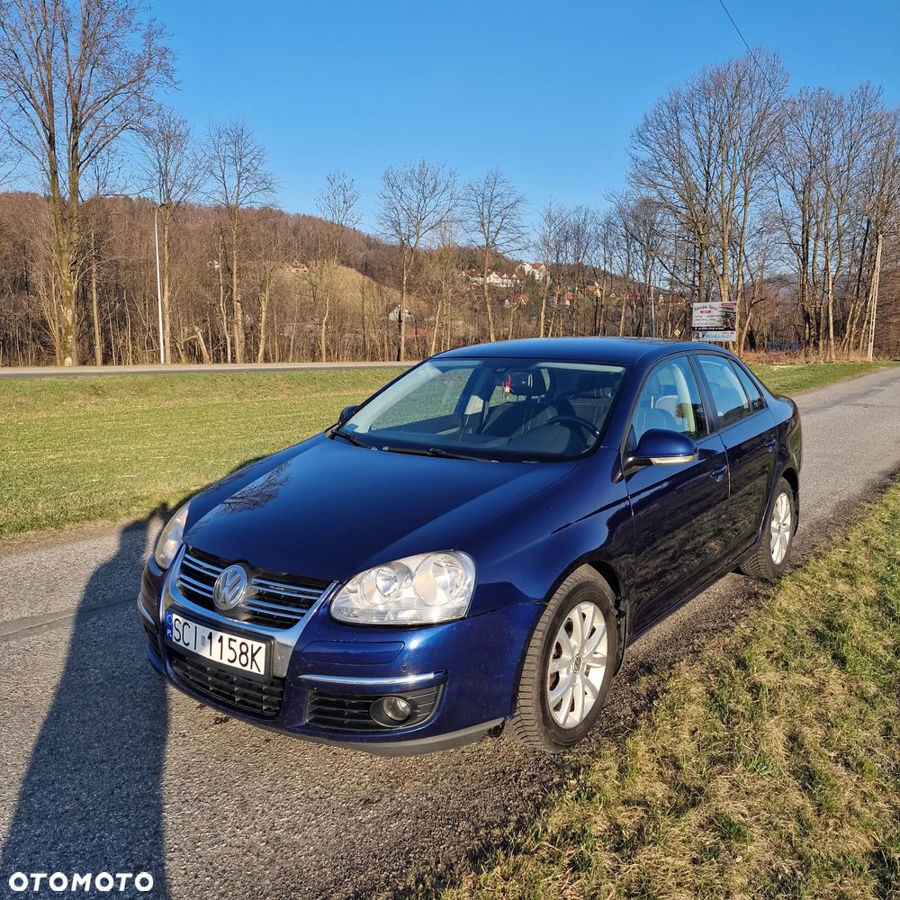 Volkswagen Jetta 1.4 TSI Comfortline - 1