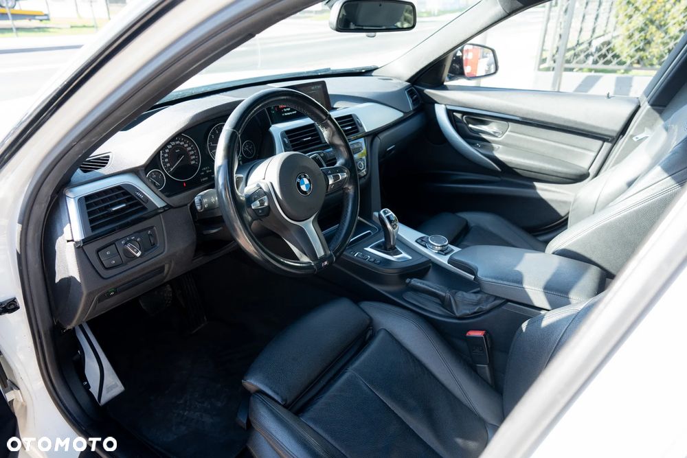 BMW Seria 3 320i xDrive Edition M Sport Shadow - 8