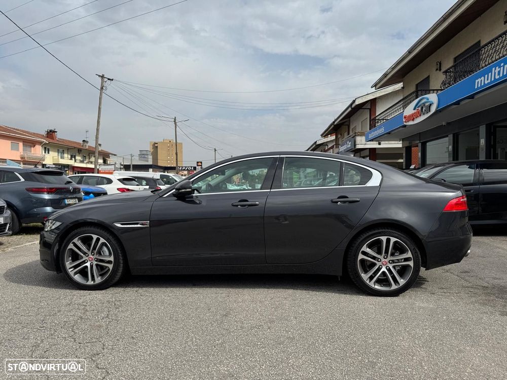 Jaguar XE 2.0 D R-Sport Aut. - 3