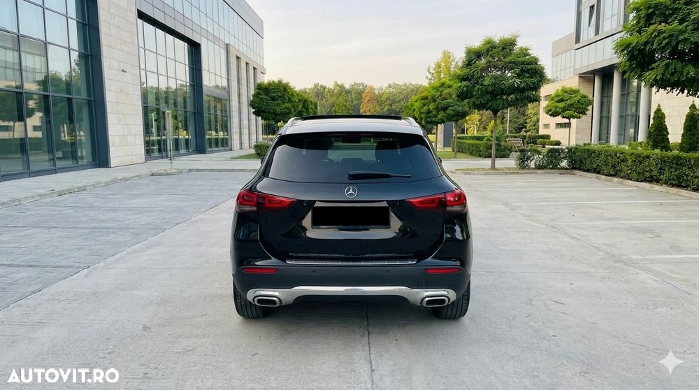 Mercedes-Benz GLA - 2