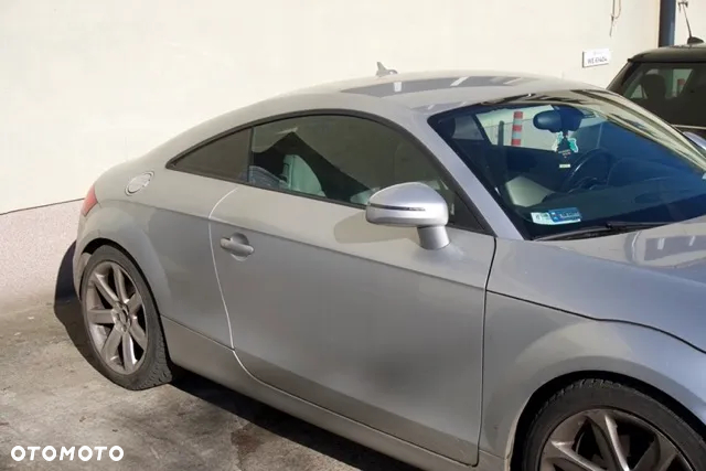 Audi TT Coupé - 16