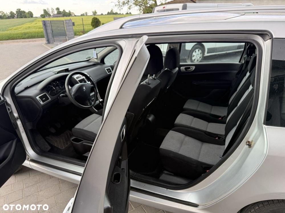 Peugeot 307 - 8