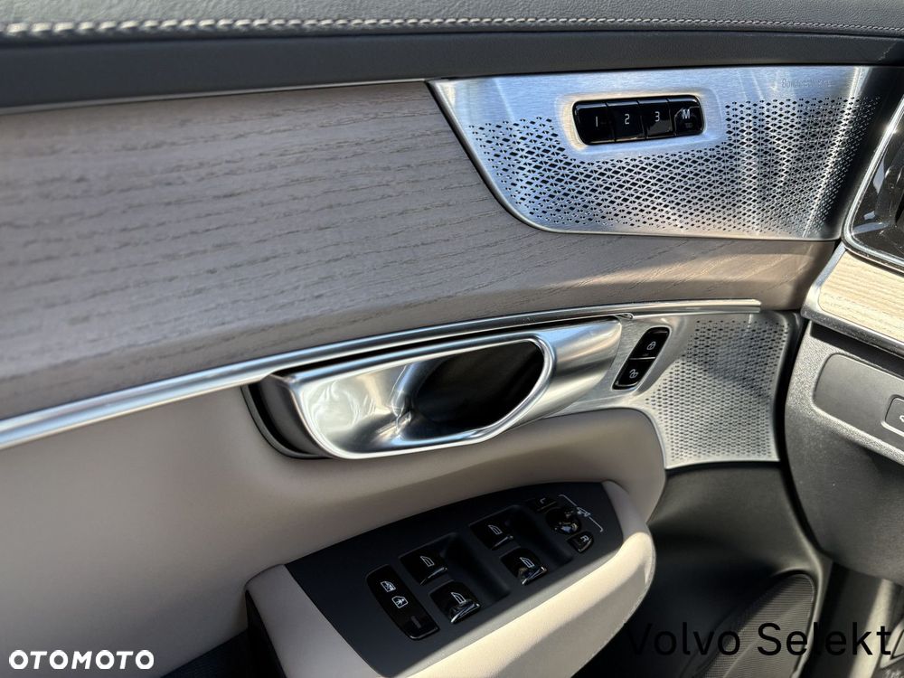 Volvo XC 90 - 18
