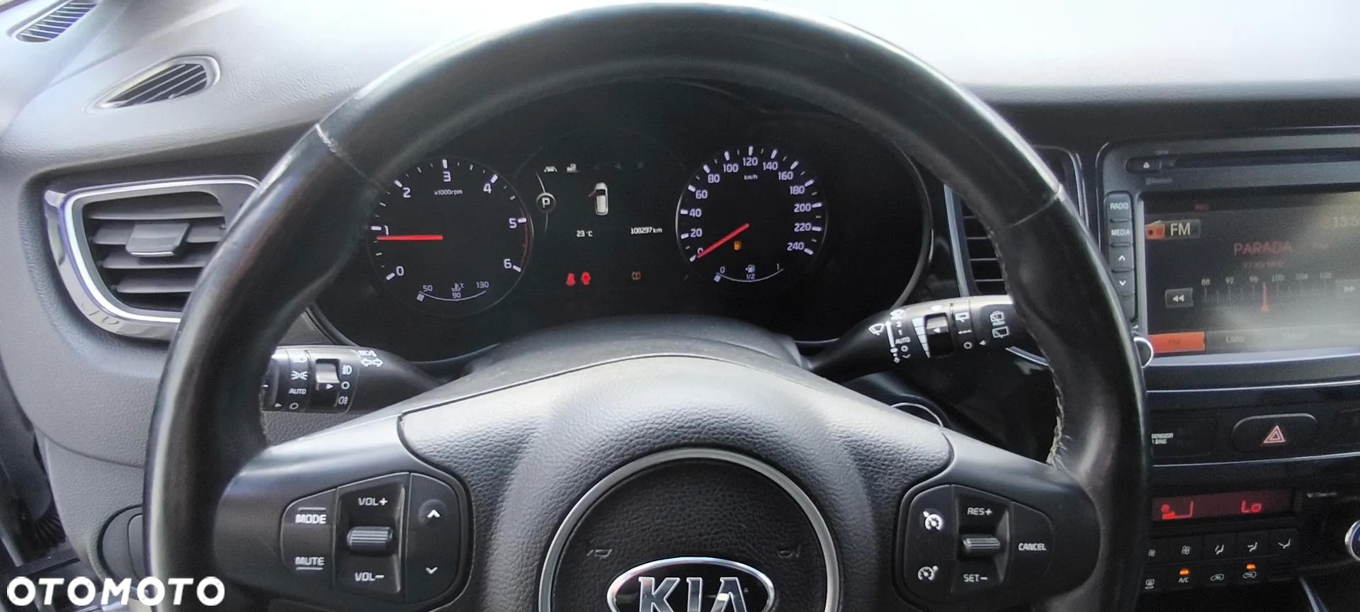 Kia Carens 1.7 CRDi XL 7os - 20