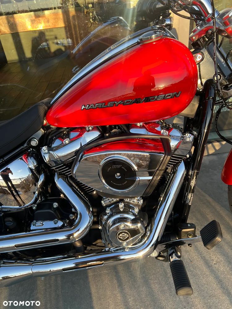 Harley-Davidson Softail Breakout - 4