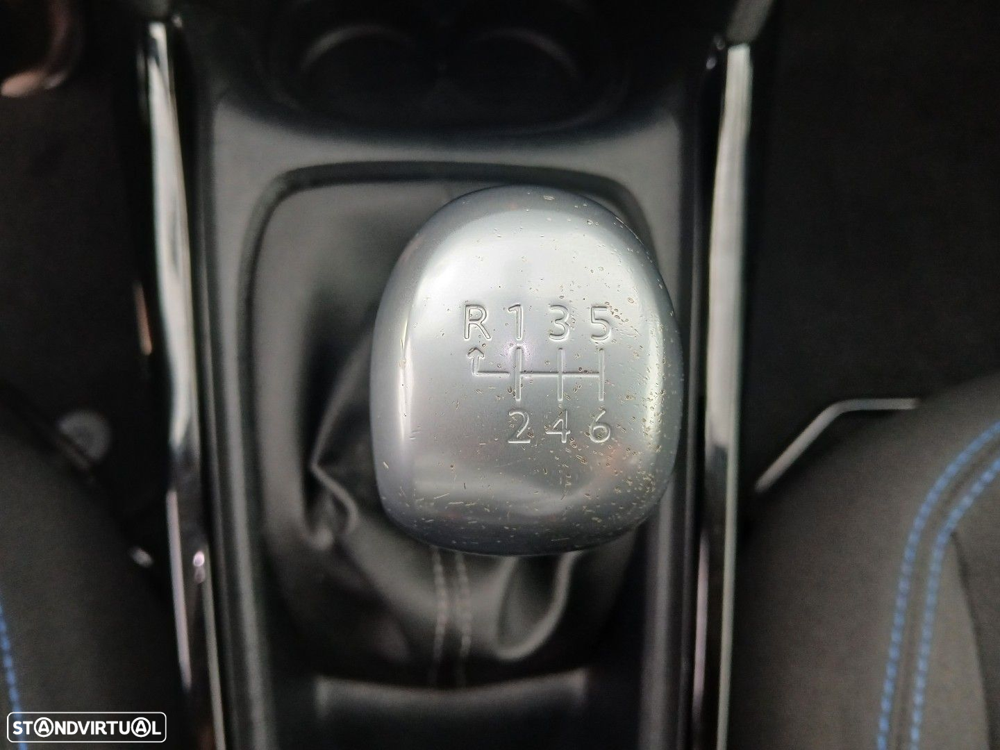 Peugeot 2008 1.2 PureTech Signature - 22