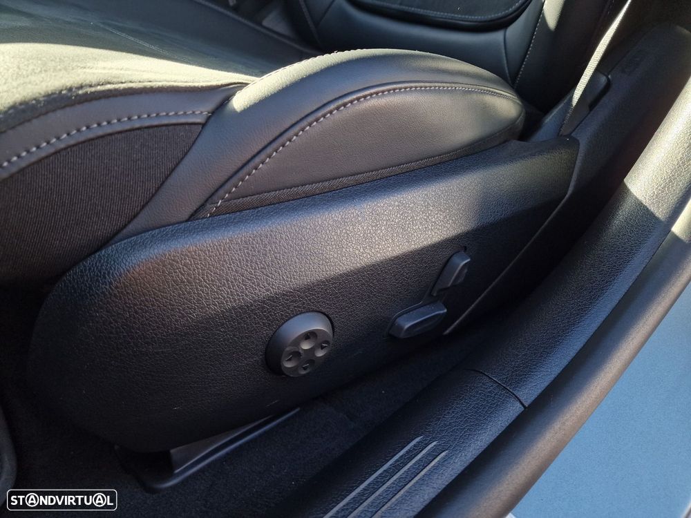 Mercedes-Benz C 300 d AMG Line - 13