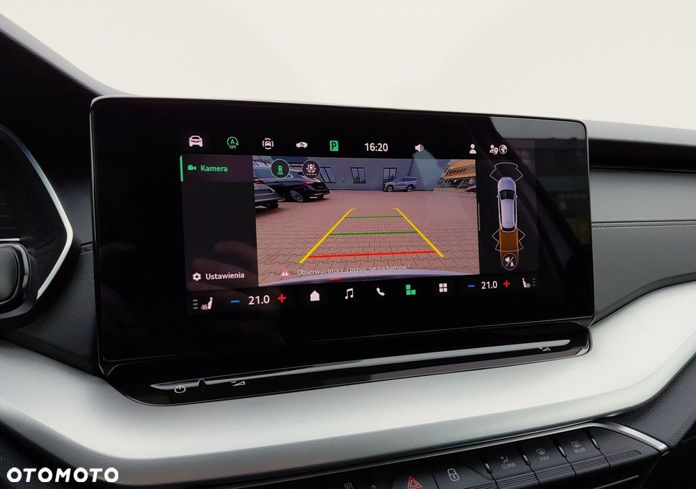 Skoda Octavia 1.5 TSI mHEV Selection DSG - 34