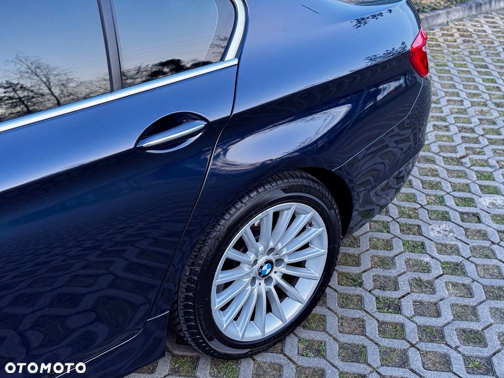 BMW Seria 5 535i xDrive - 9