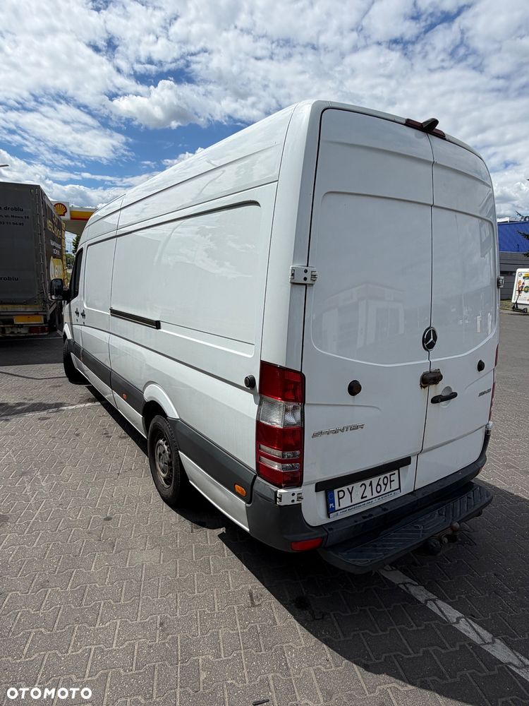 Mercedes-Benz Sprinter 906.211 - 7
