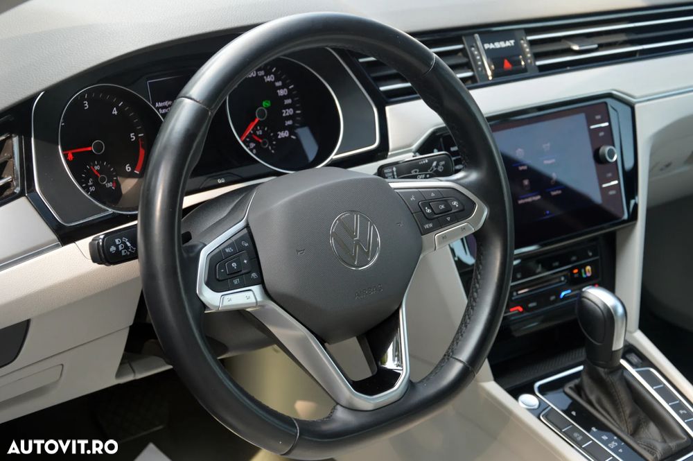 Volkswagen Passat 2.0 TDI DSG Highline - 32