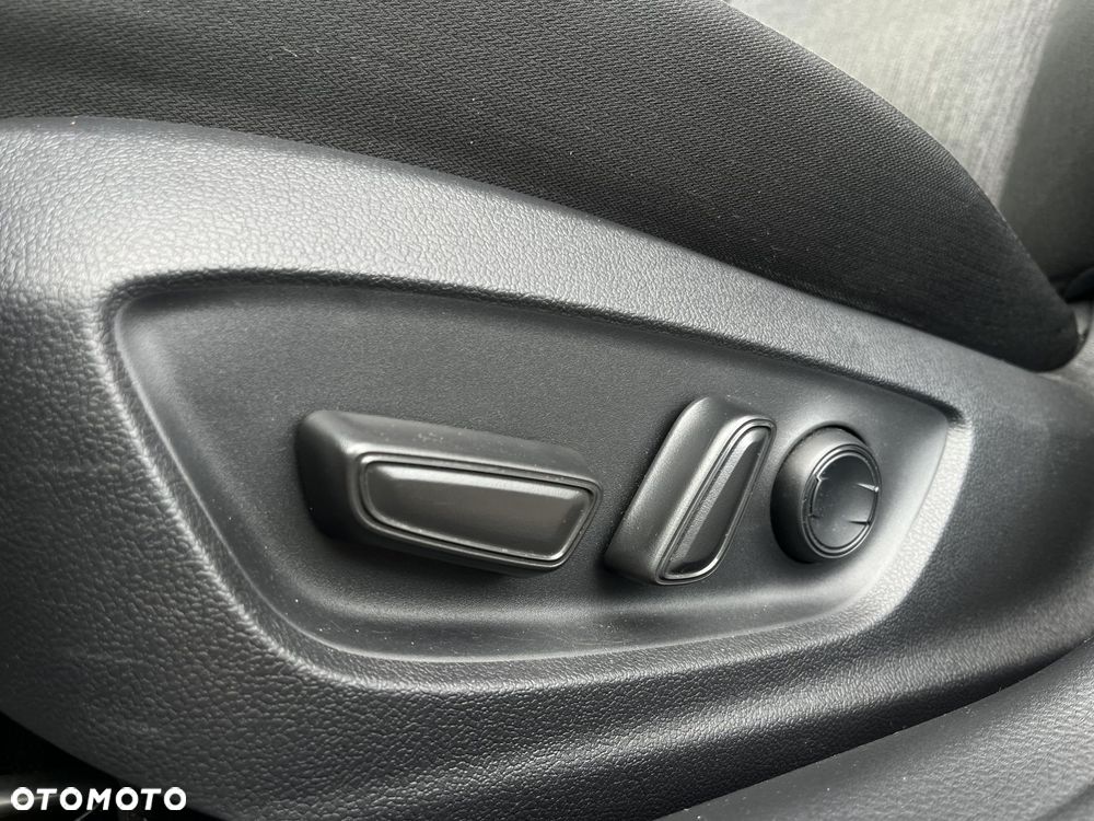 Toyota Camry 2.5 Hybrid Comfort CVT - 15