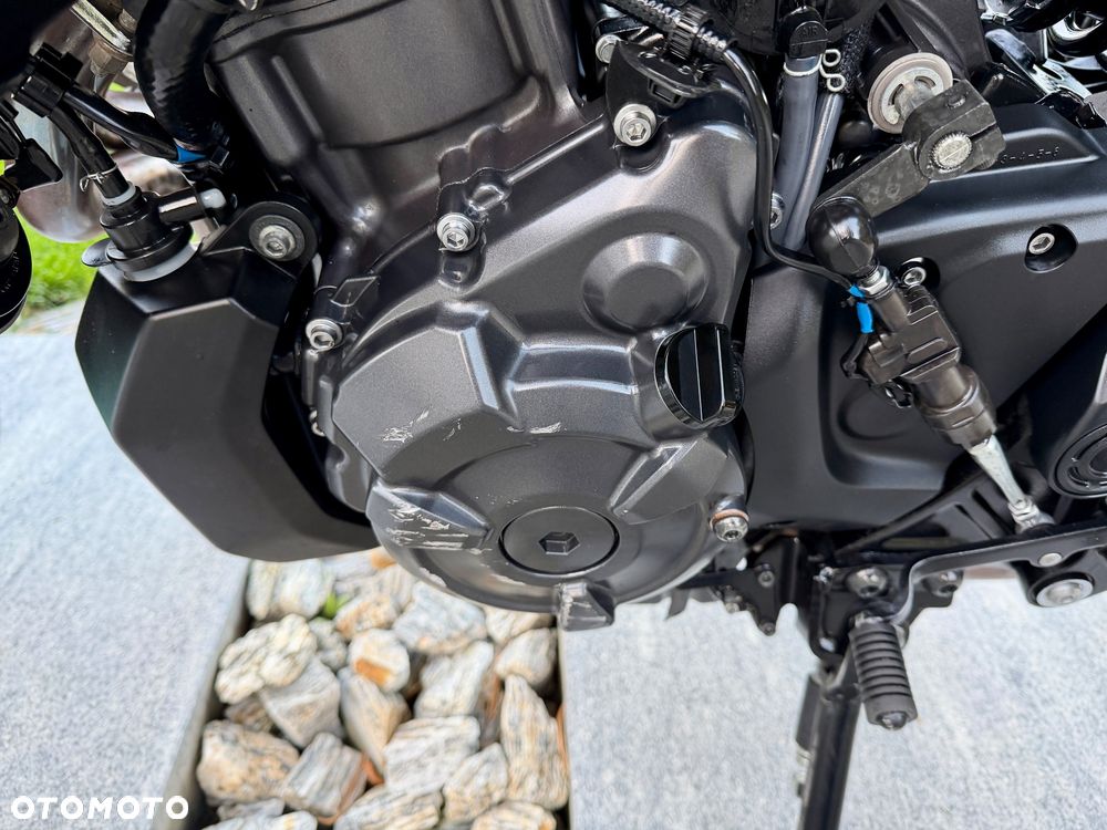 Yamaha MT - 19