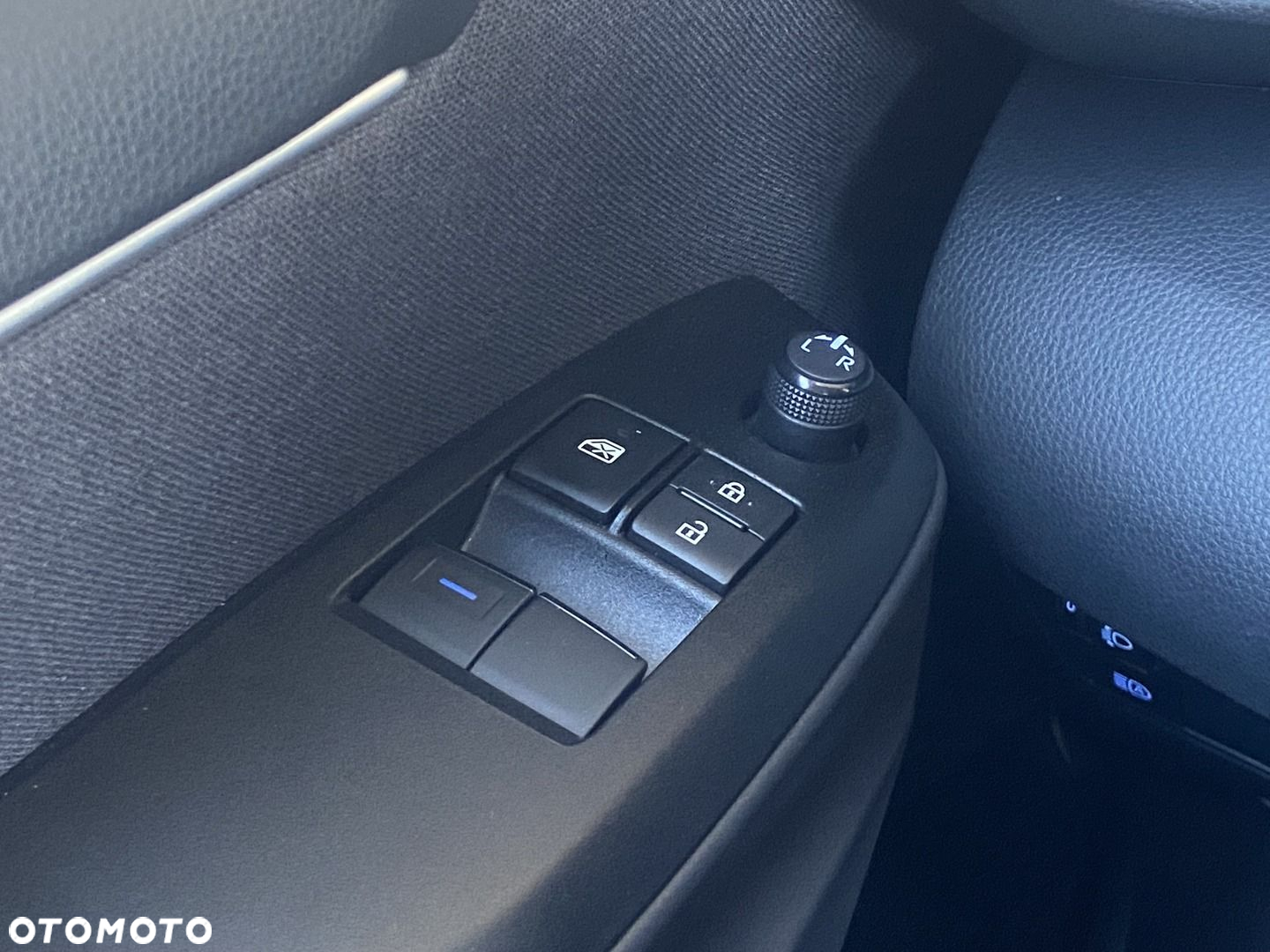 Toyota Yaris - 20