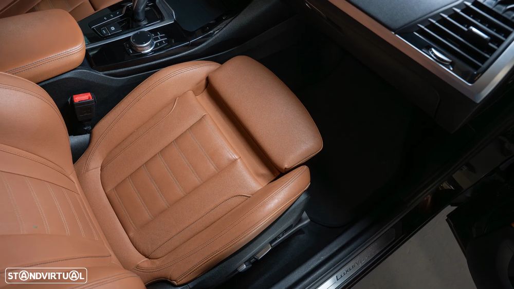 BMW X3 20 d xDrive Line Luxury - 18