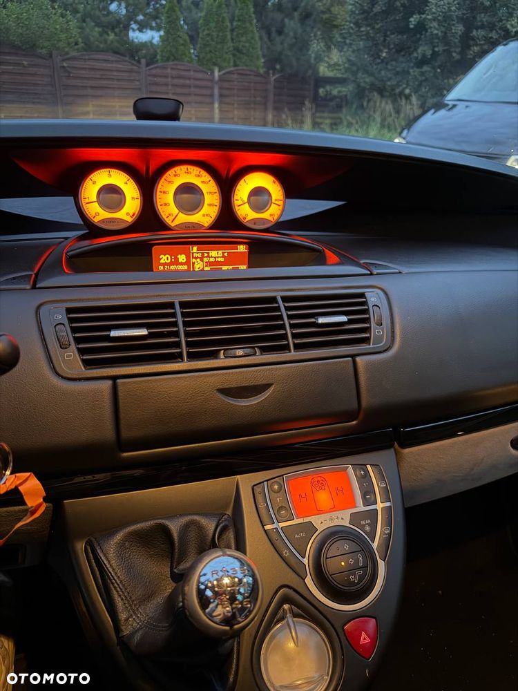 Citroën C8 - 8