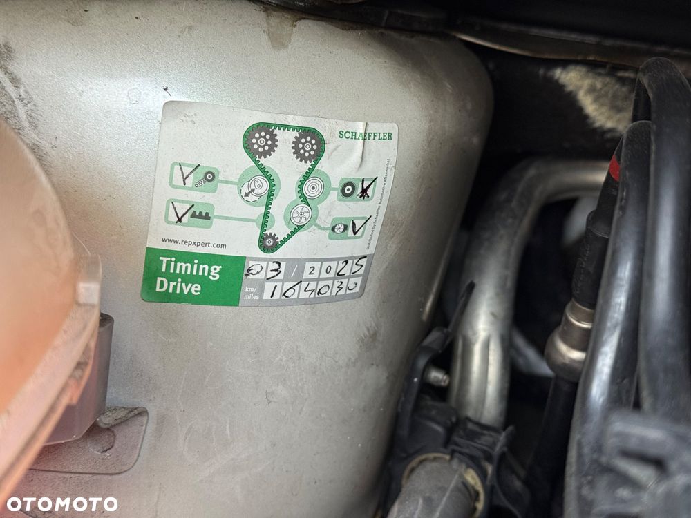 Ford Kuga 2.0 TDCi 2x4 Vignale - 32