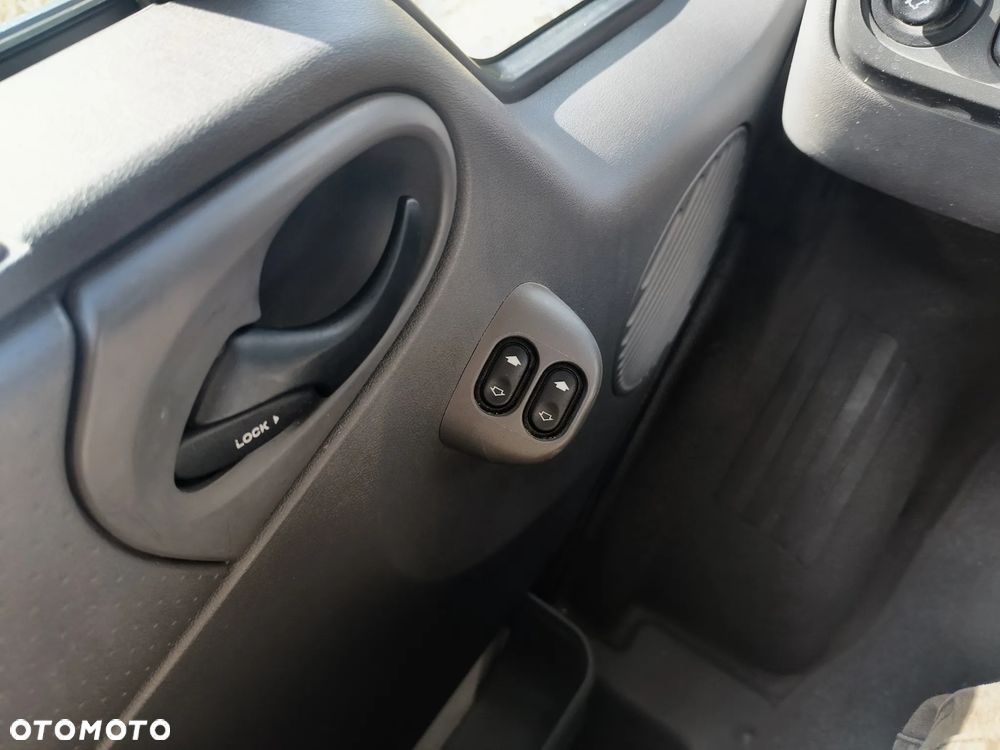Ford Transit kamper Chausson Flash 03 - 19