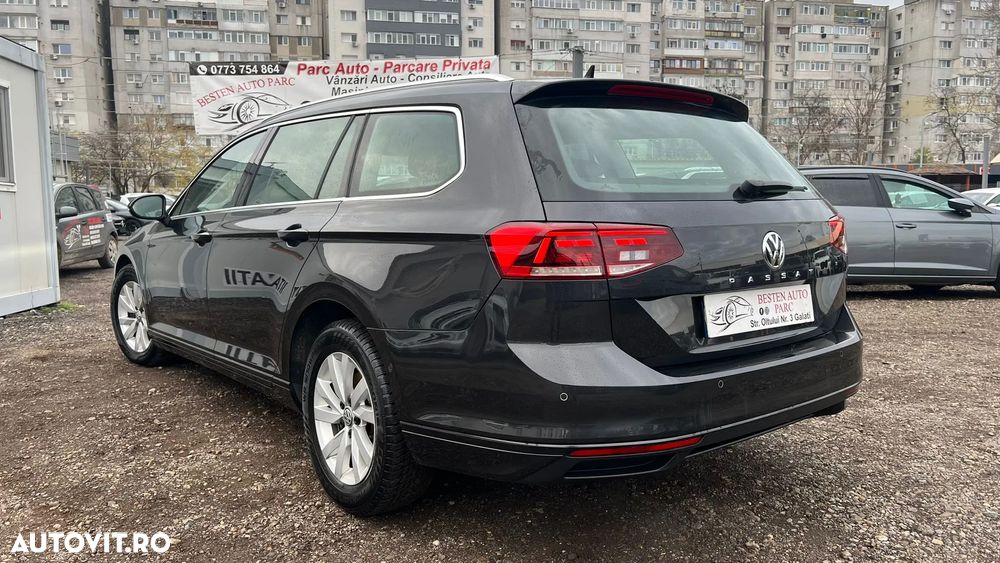 Volkswagen Passat - 37