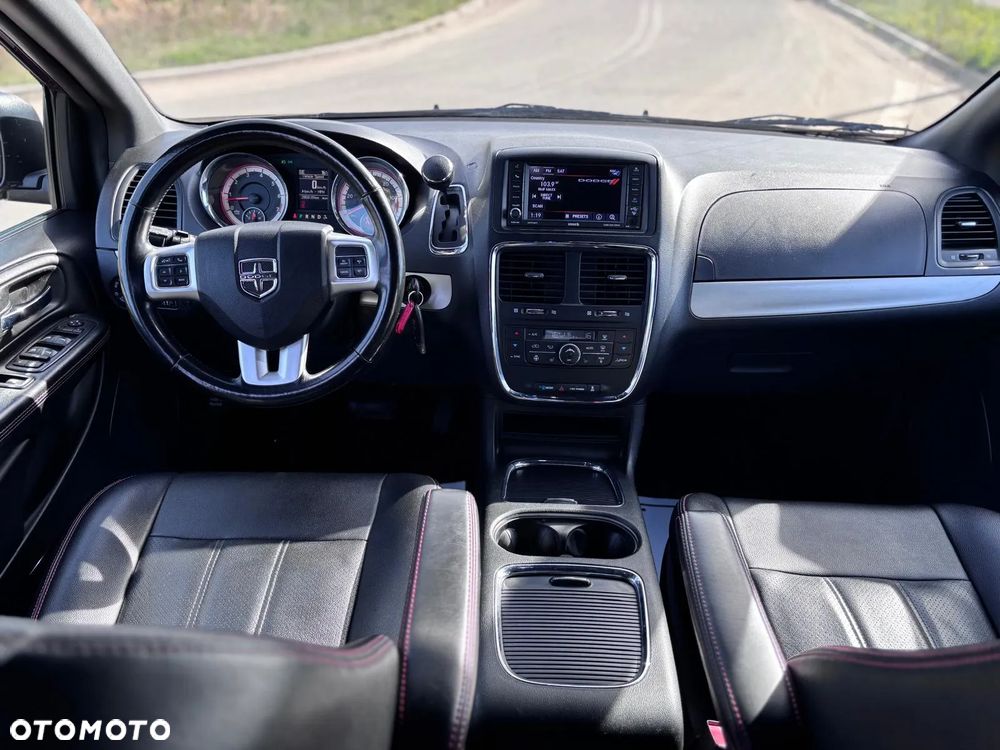 Dodge Grand Caravan 3.6 R/T - 6