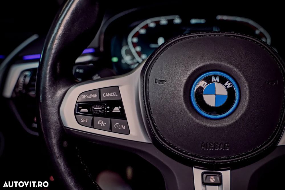 BMW Seria 5 530e xDrive Aut. - 22