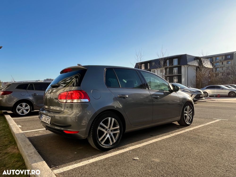 Volkswagen Golf 1.6 TDI DPF Comfortline - 6
