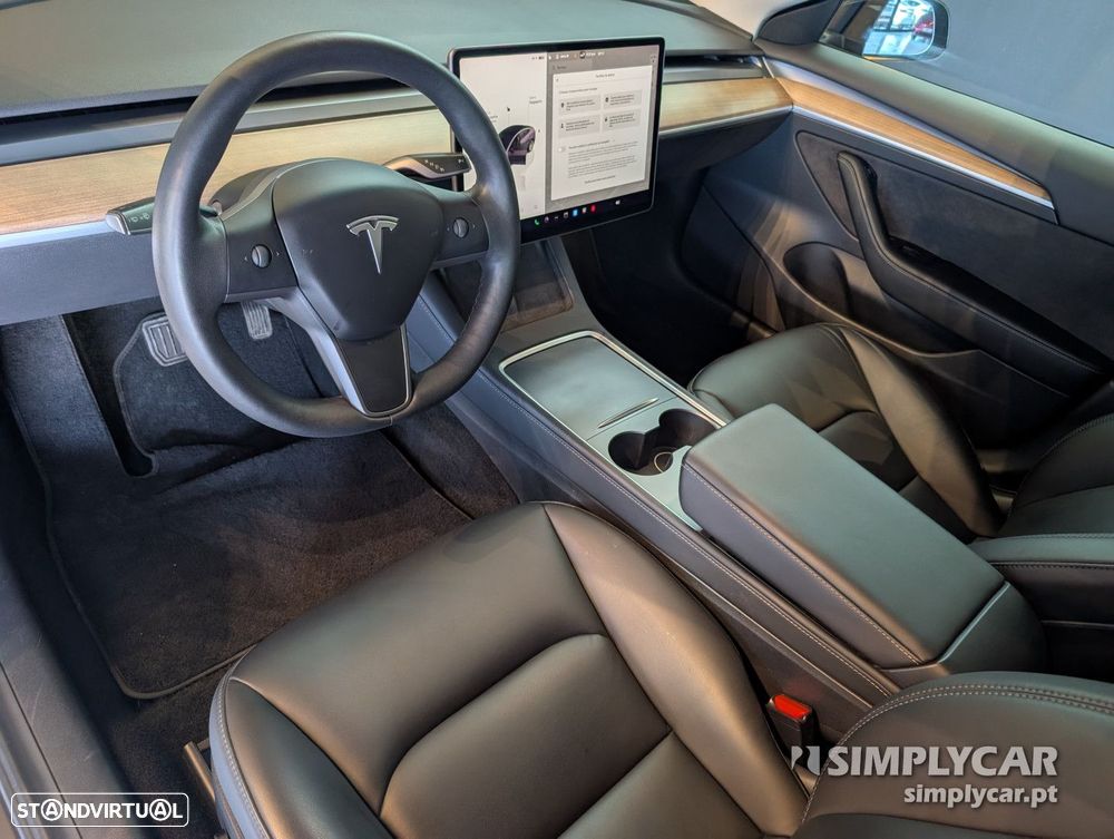 Tesla Model 3 - 6