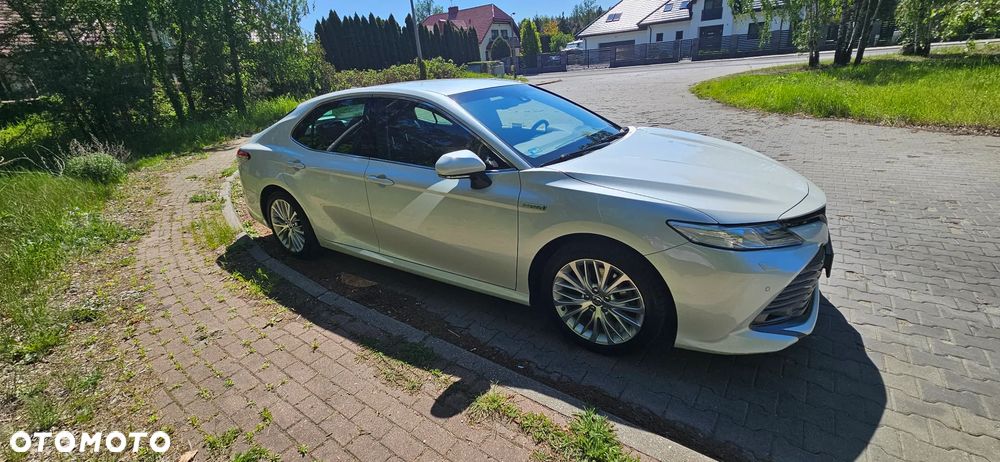 Toyota Camry ver-2-5-hybrid-executive-cvt - 4