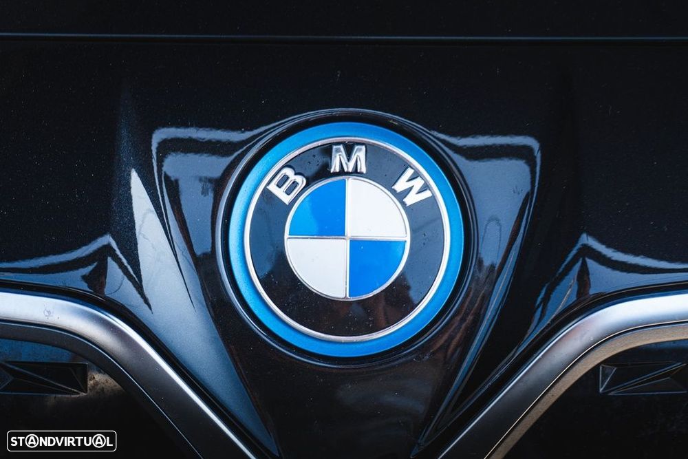 BMW i4 - 4