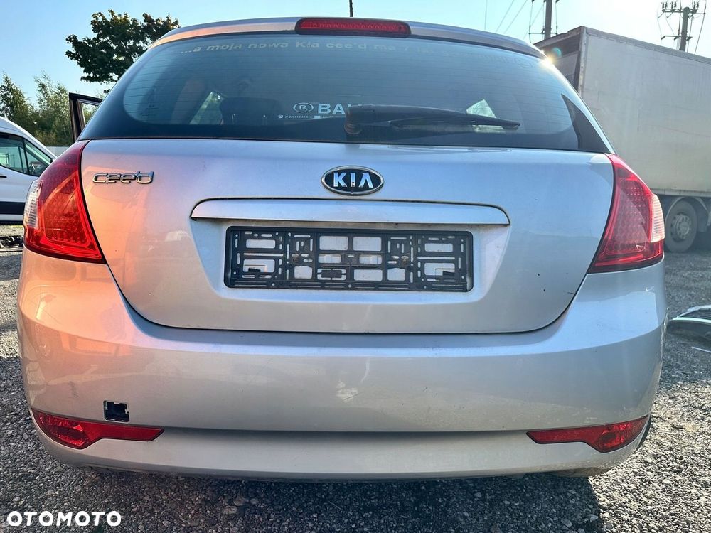 KLAPA BAGAŻNIKA KIA CEED I LIFT 2009 R HATCHBACK KOD LAK. 9S - 2