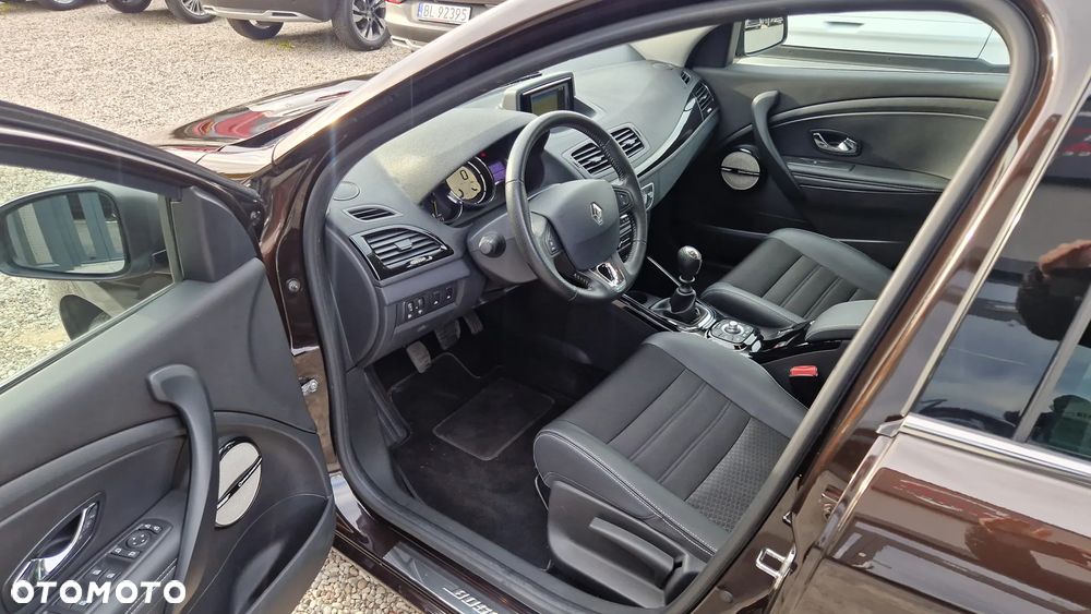 Renault Megane ENERGY TCe 130 BOSE EDITION - 23