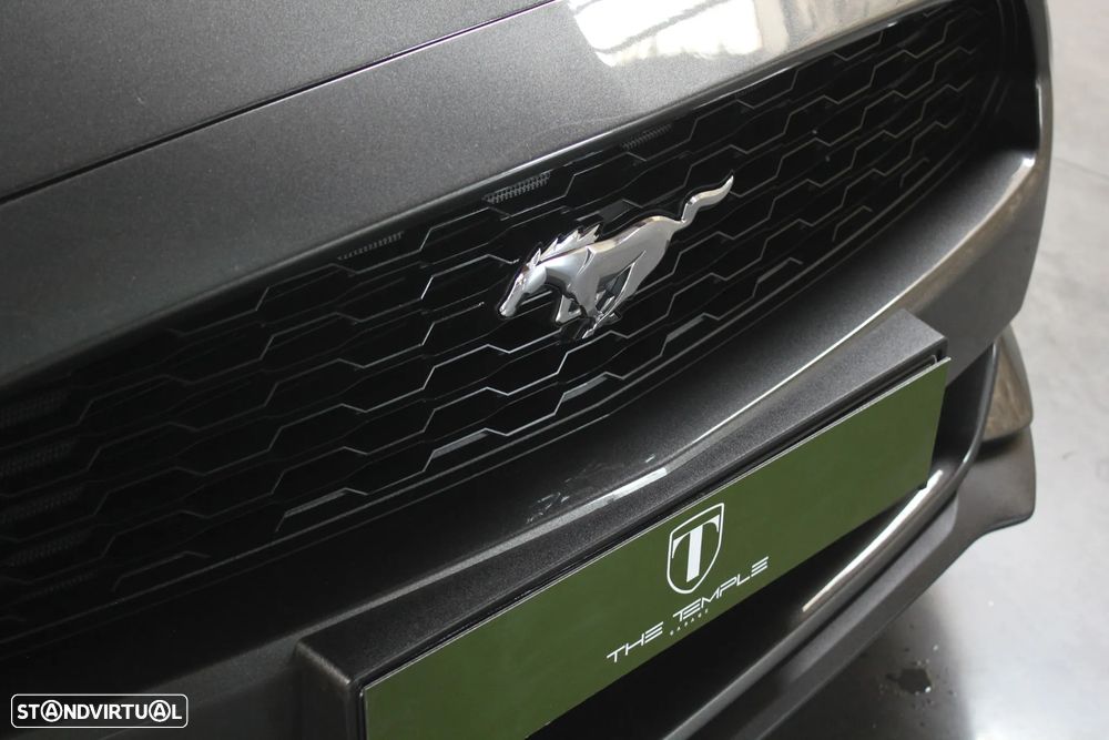 Ford Mustang Cabrio 2.3 Eco Boost - 26