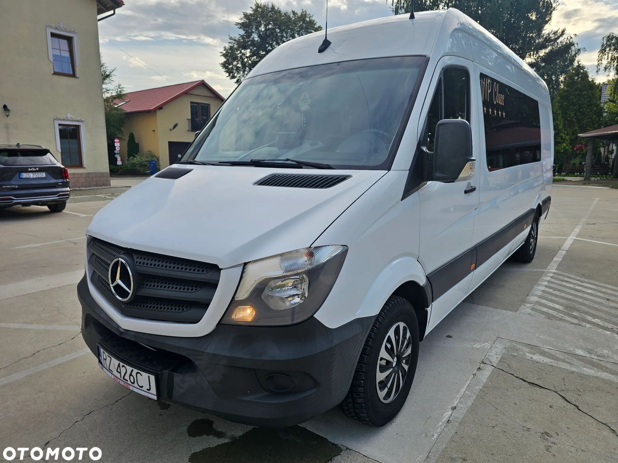 Mercedes-Benz Sprinter - 1